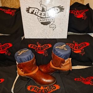 FREEBIRD Distressed 'Casey' ankle boots in cognac size 8